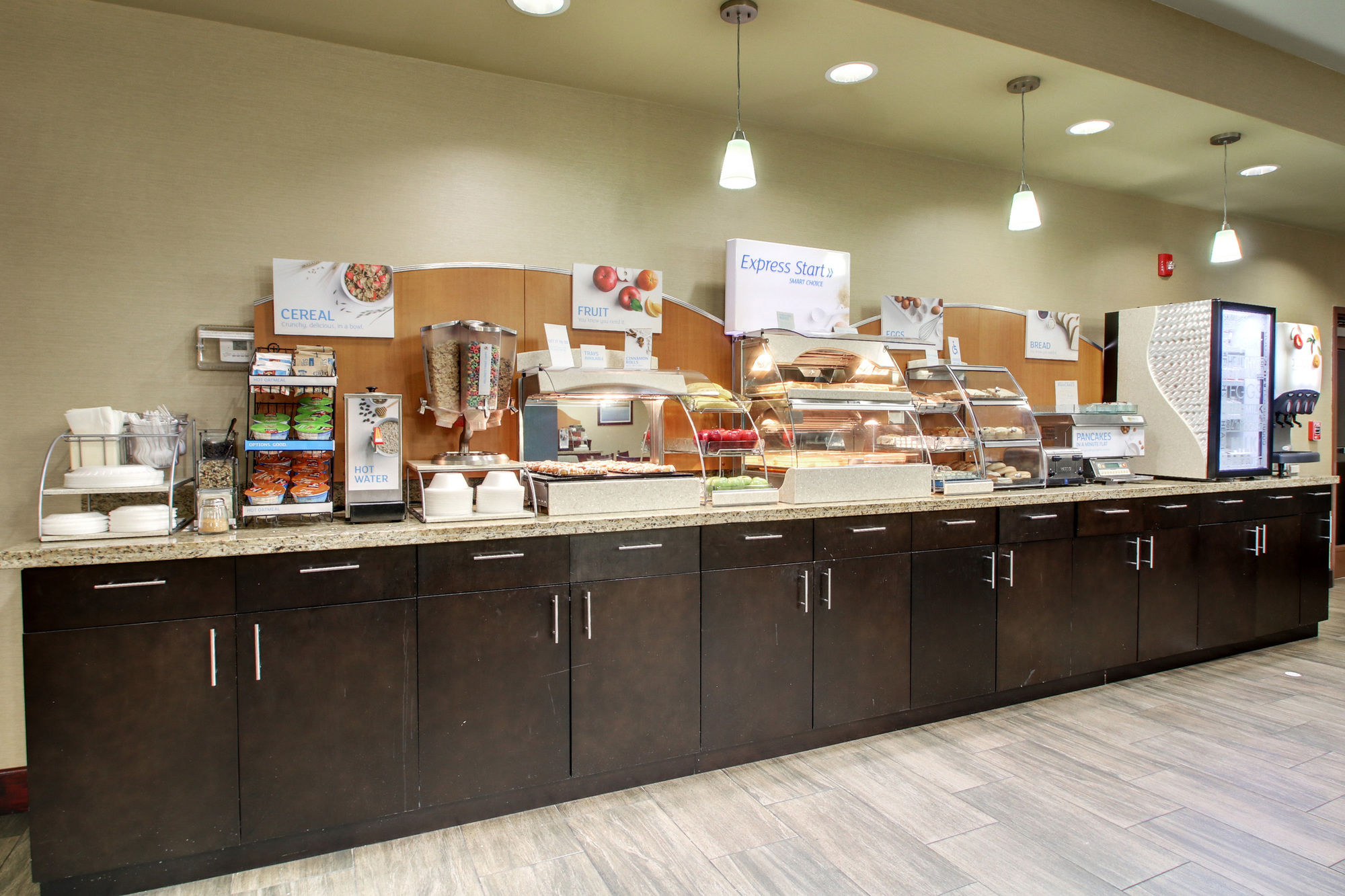 Фото Holiday Inn Express Hotel & Suites Natchez South, an Ihg Hotel