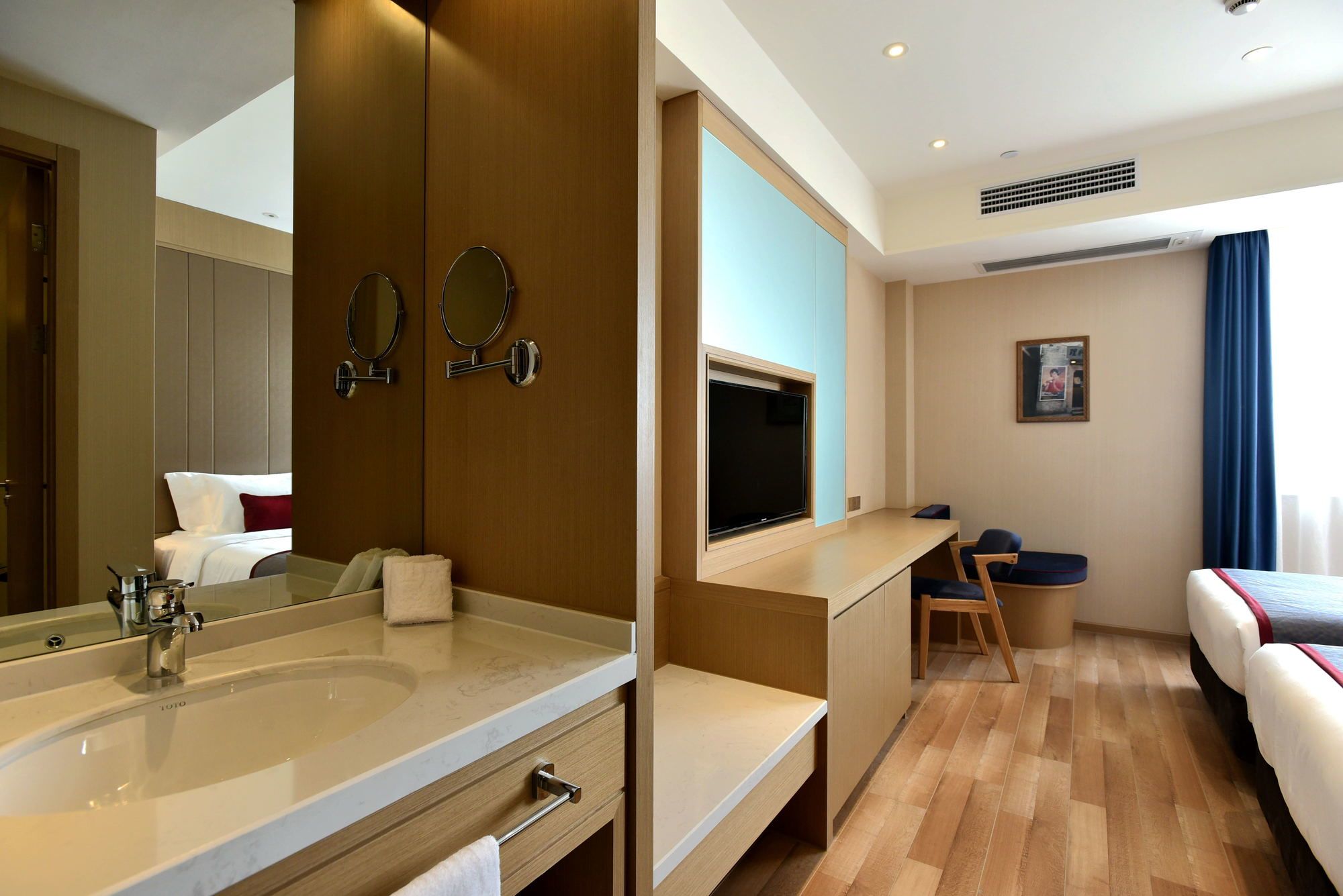 Фото Shanghai Deco Hotel