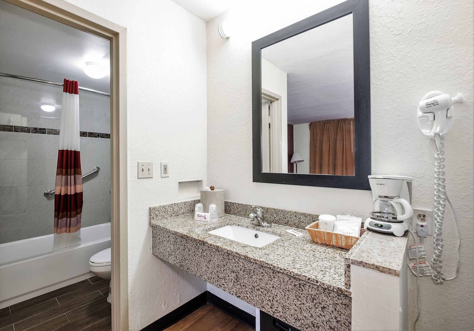 Фото Red Roof Inn Ft Myers