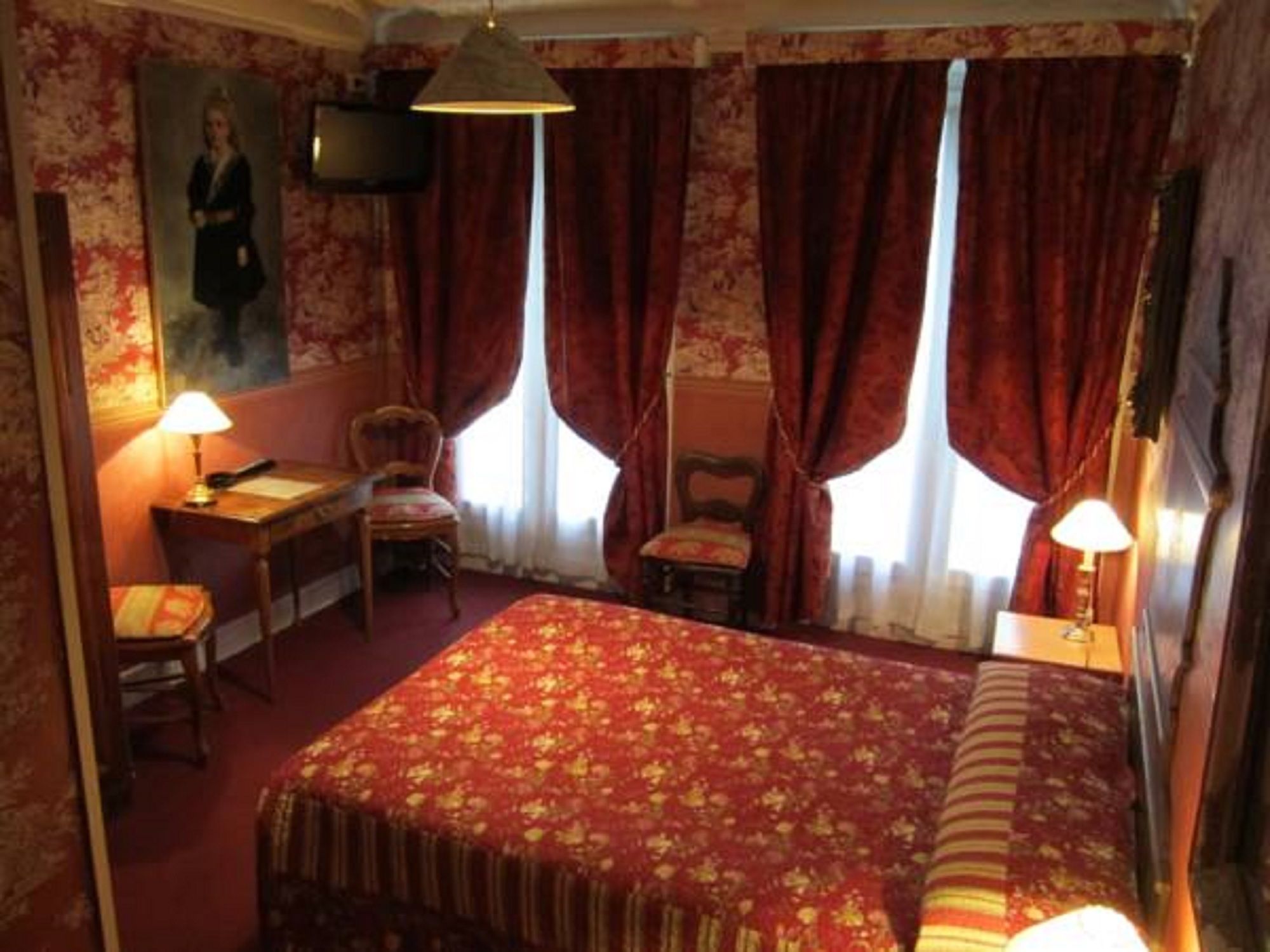 Фото отеля 2