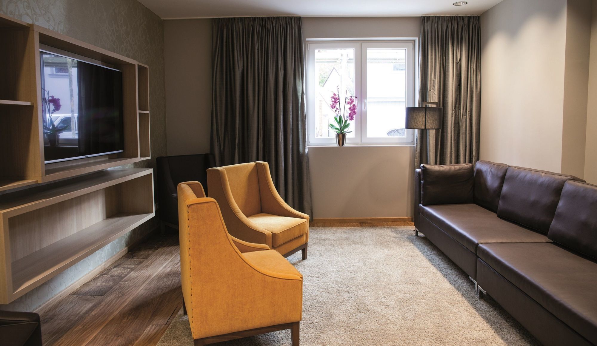 Фото Weinhotel Kaisergarten