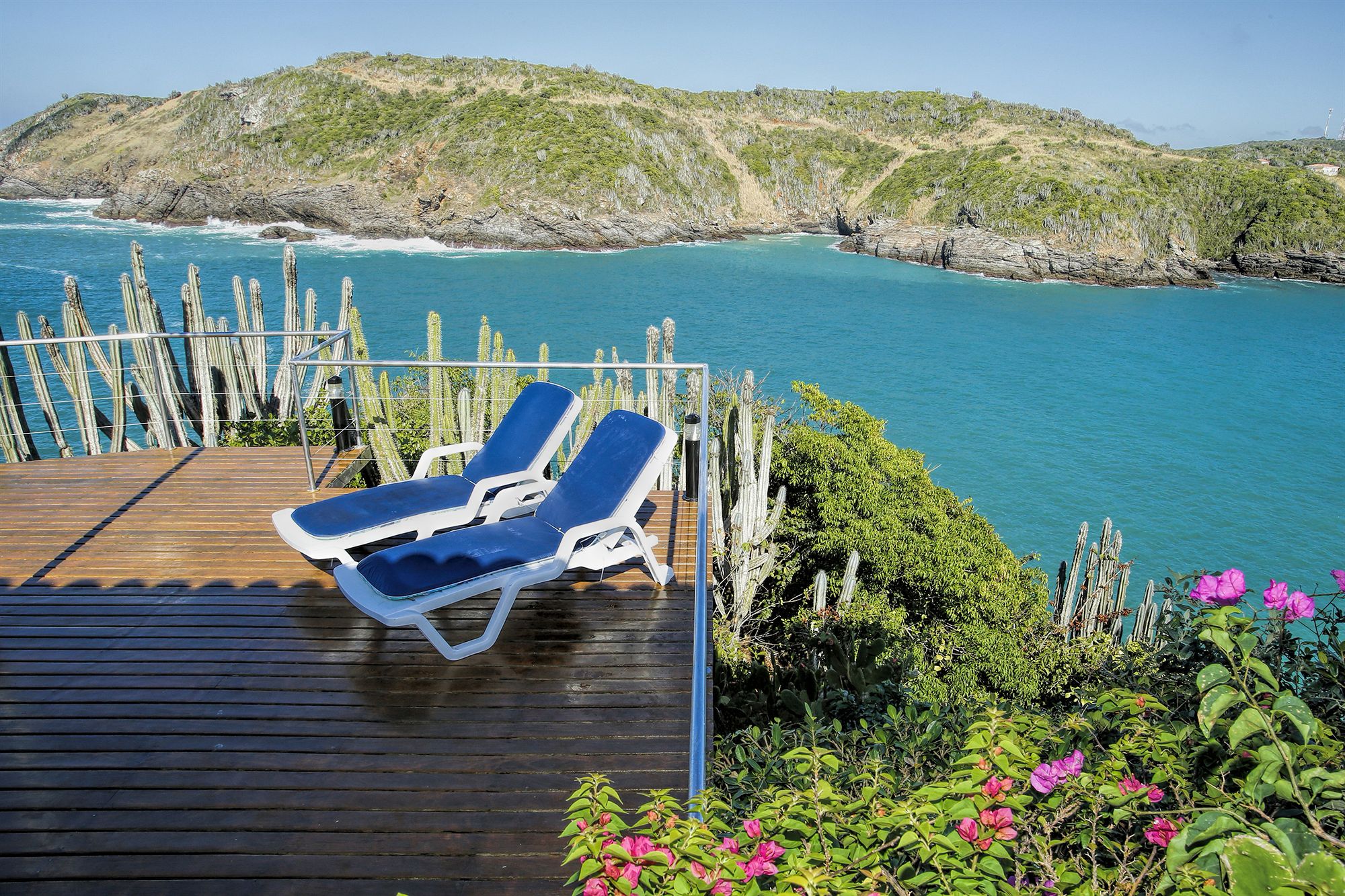 Фото Cliffside Luxury Inn