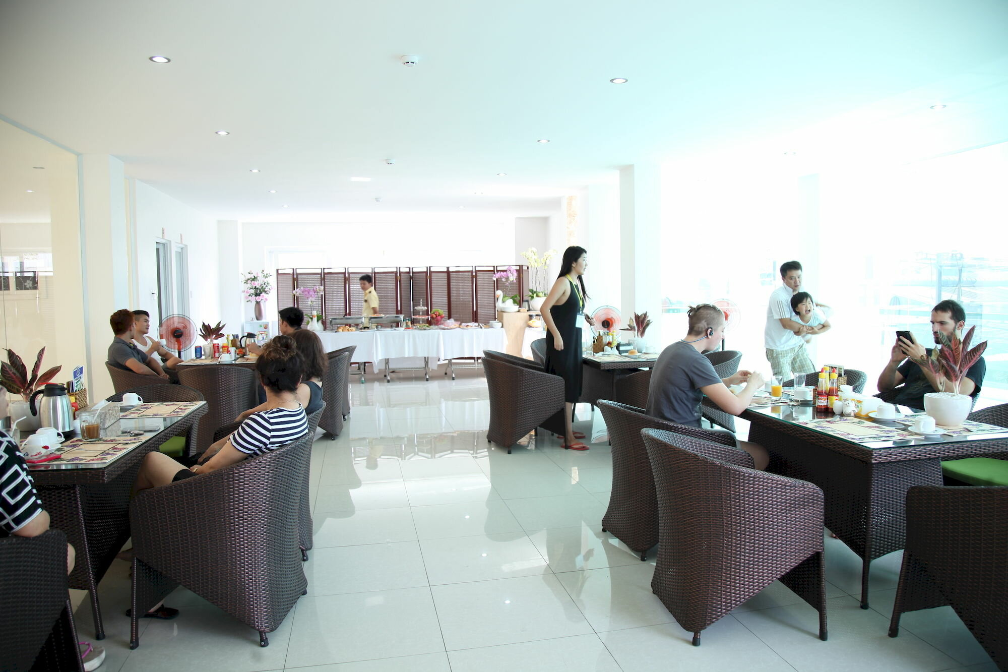 Фото Thien Ha Hotel and Apartment