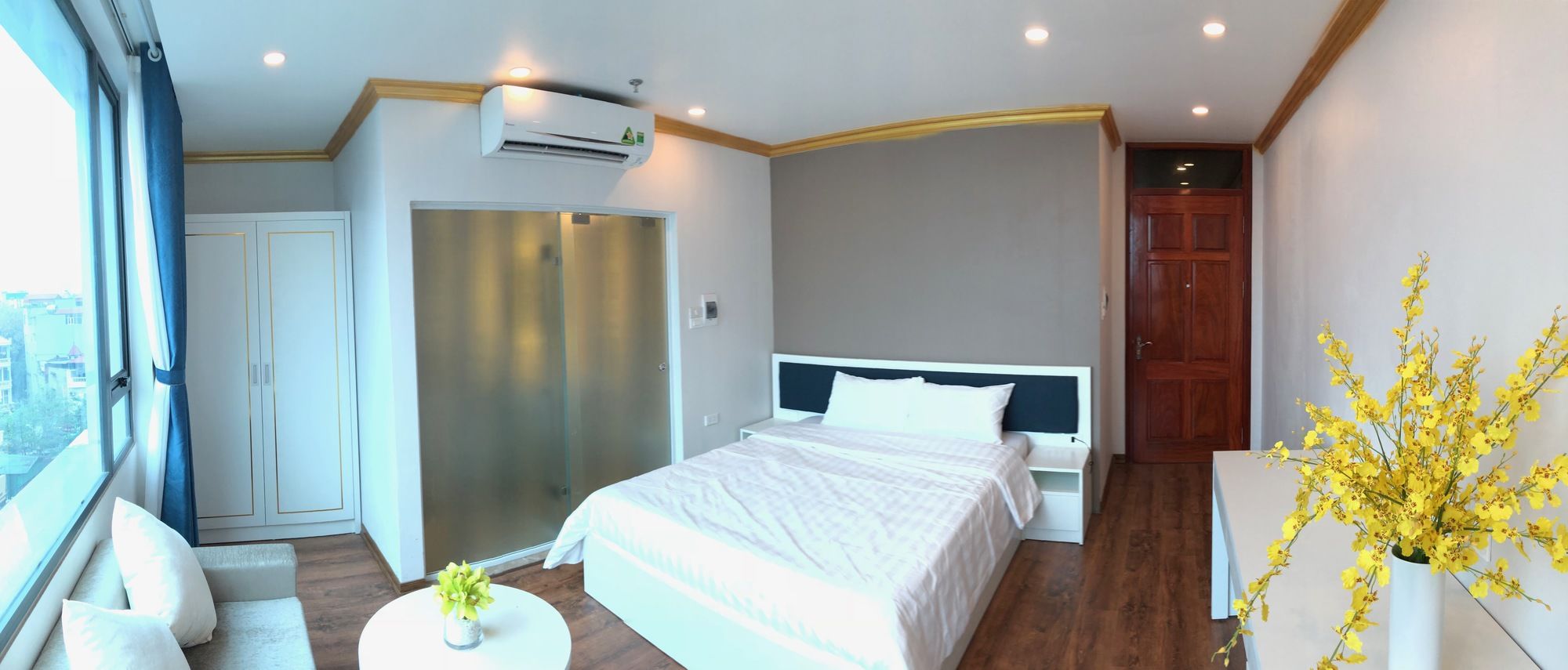 Фото Honeymoon Hotel & Apartment