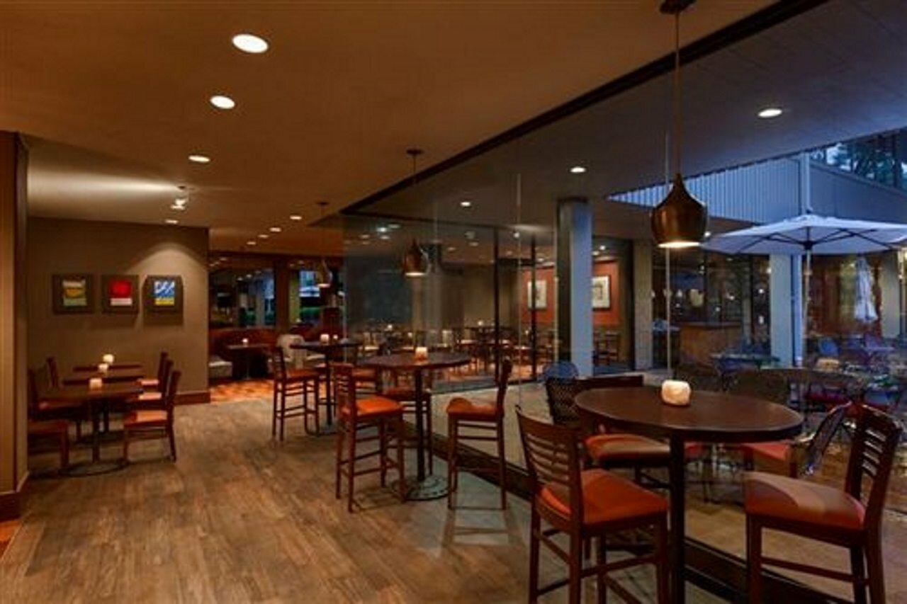 Фото Delta Hotels by Marriott Baltimore North