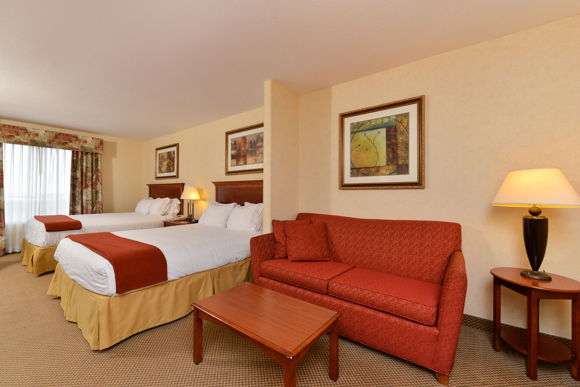 Фото Holiday Inn Express Edmonton-International Airport