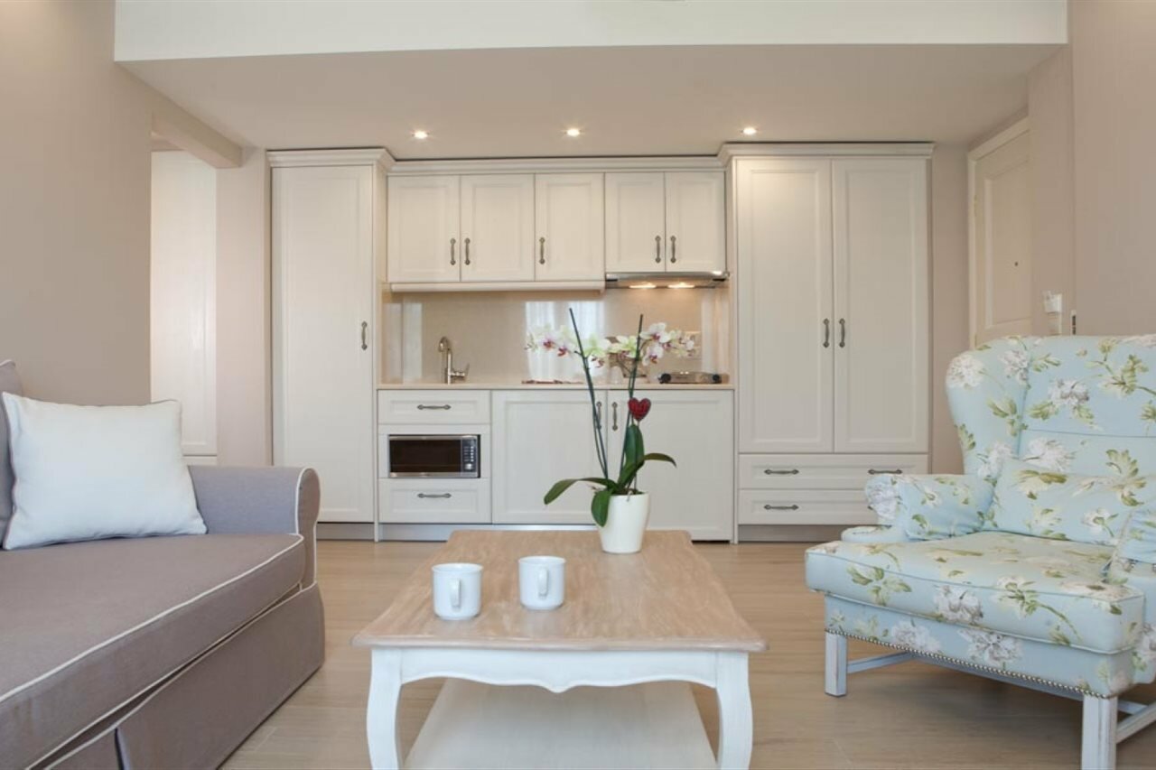 Фото Royal Nidri Hotel & Apartments