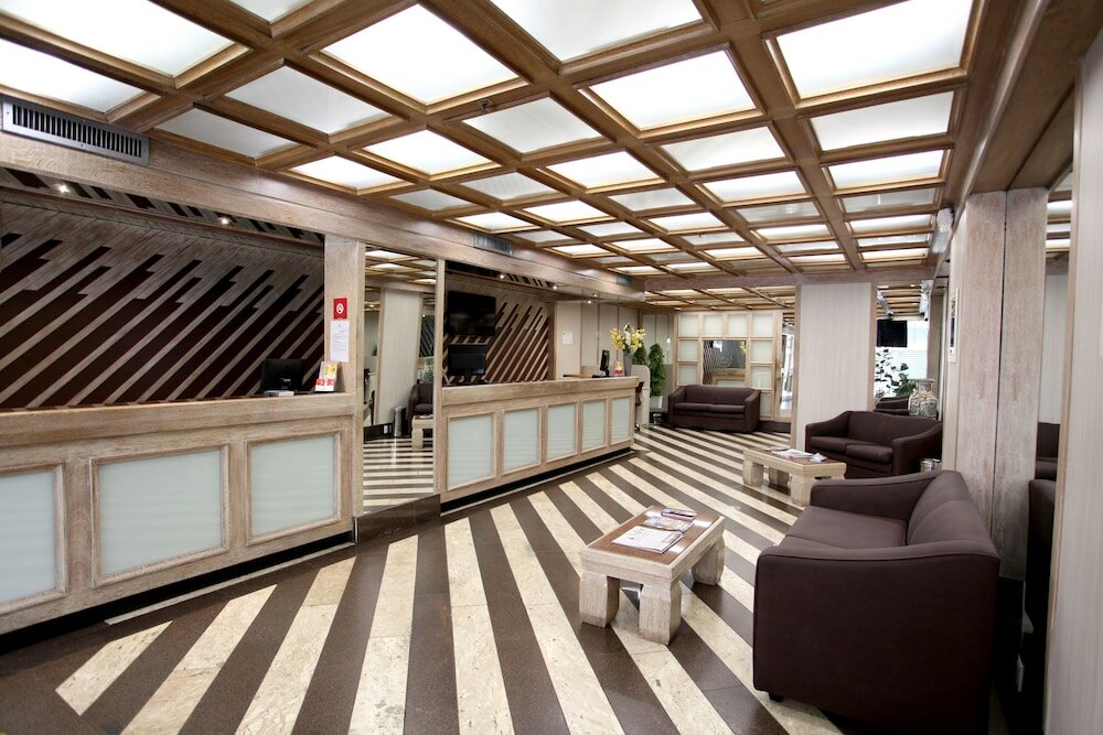 Фото Mengo Palace Hotel