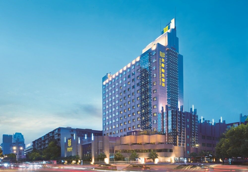 Фото Chengdu Tianfu Sunshine