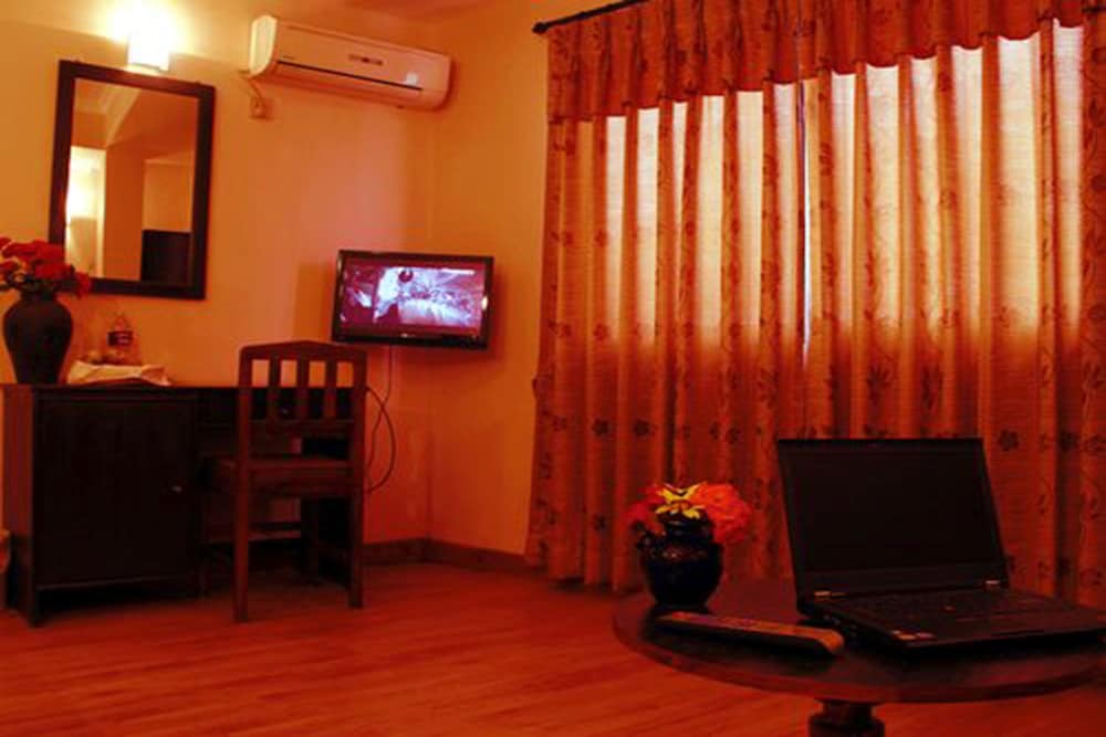 Фото Cascade Hotel