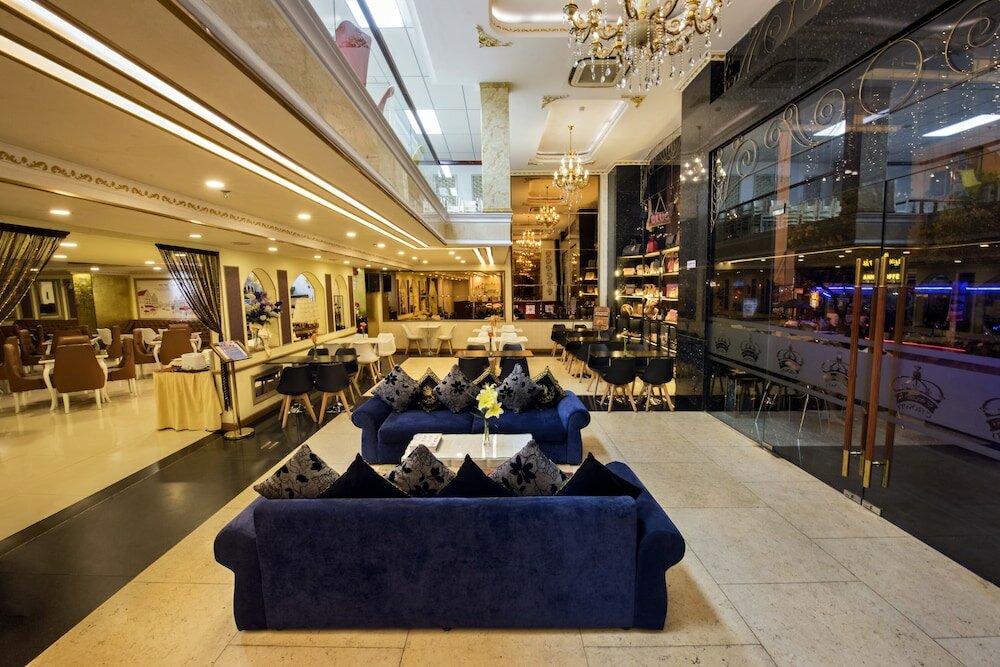 Фото Golden Crown Hotel