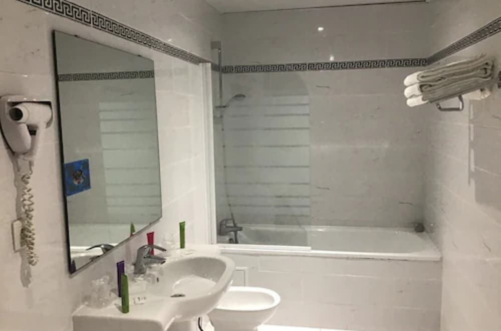 Фото Hôtel Angelic