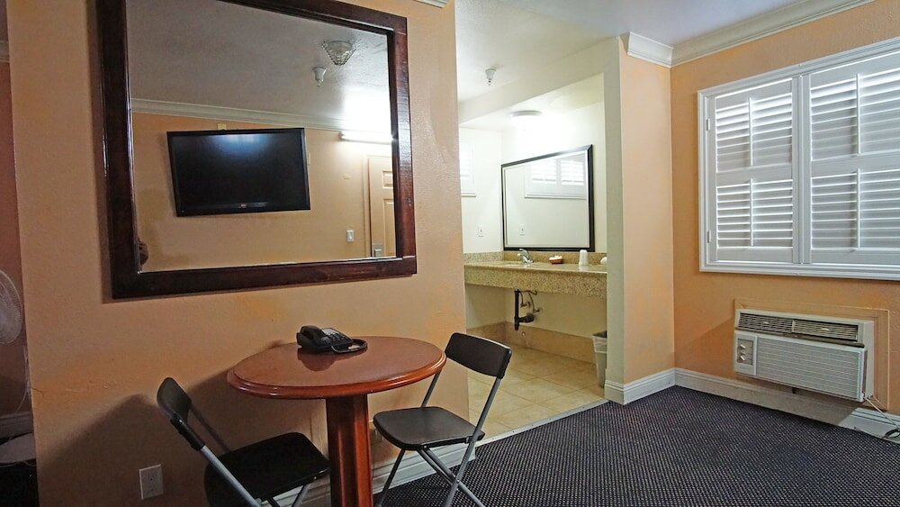 Фото Lincoln Motel