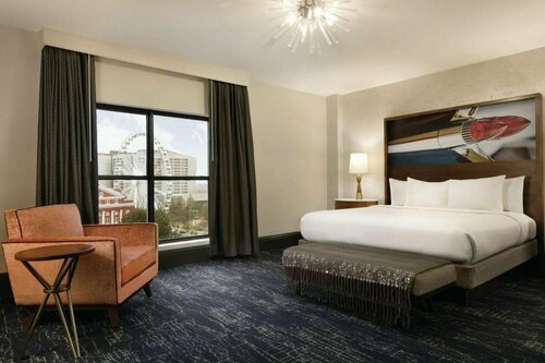 Внешний вид отеля The American Hotel Atlanta Downtown - a DoubleTree by Hilton в Атланте, фото 5