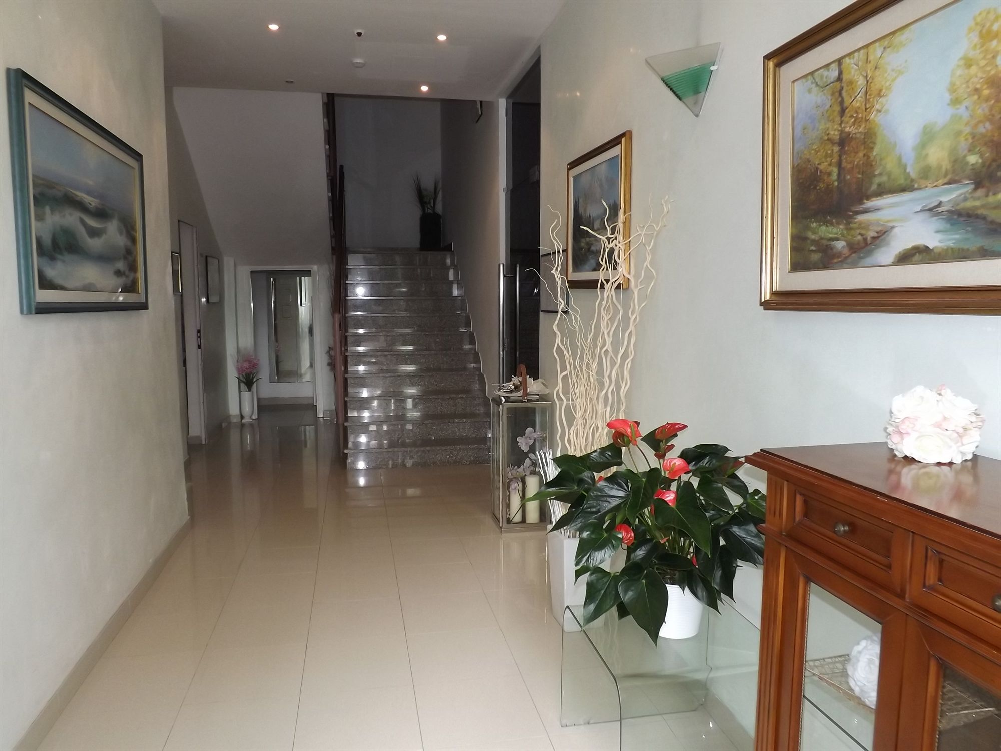 Фото Hotel Muccioli