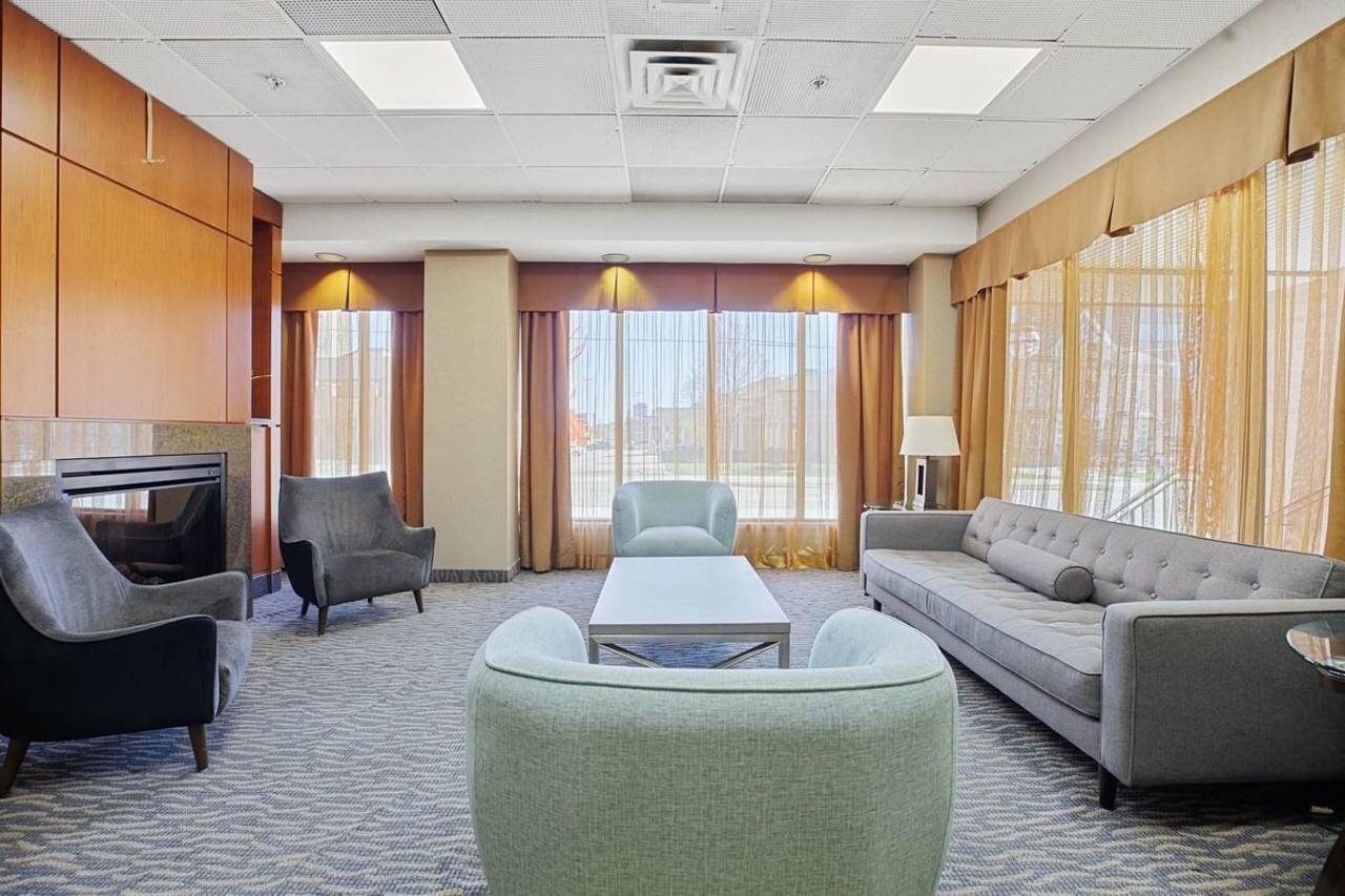 Фото Allure Hotel & Suites