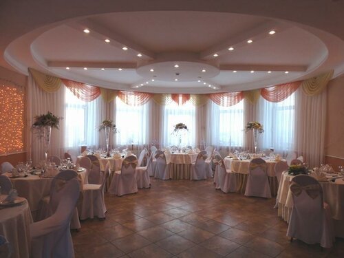 Гостиница Бельведер в Петергофе