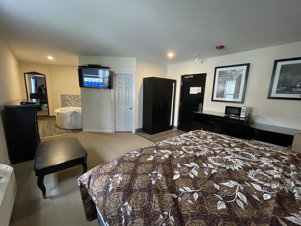 Фото Big Bird Inn Wawa, SureStay Collection by Best Western