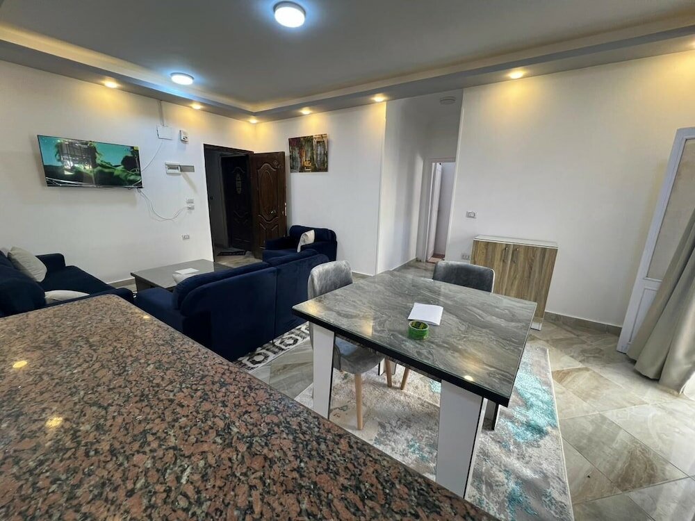 Фото Comfy One-Bedroom Apartment