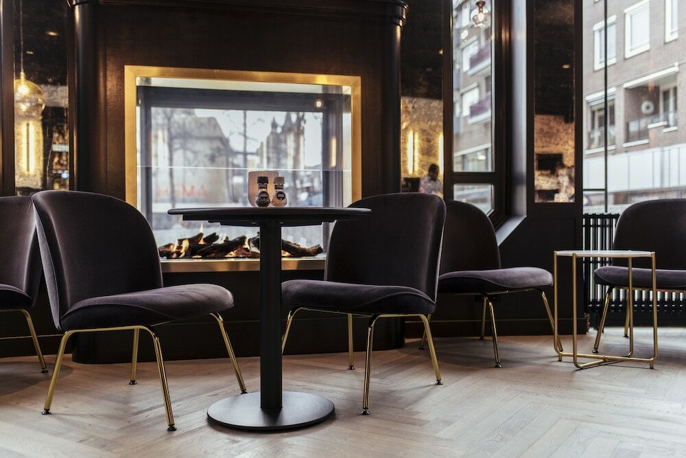 Фото Theaterhotel De Oranjerie