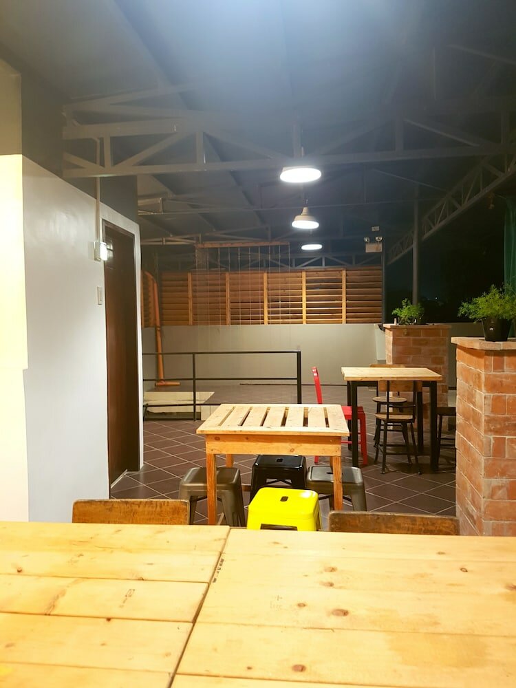 Фото Aliria Bed and Breakfast