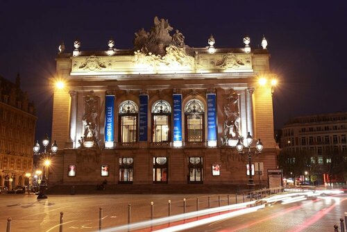 Внешний вид отеля Hotel De La Paix в Лилле, фото 4