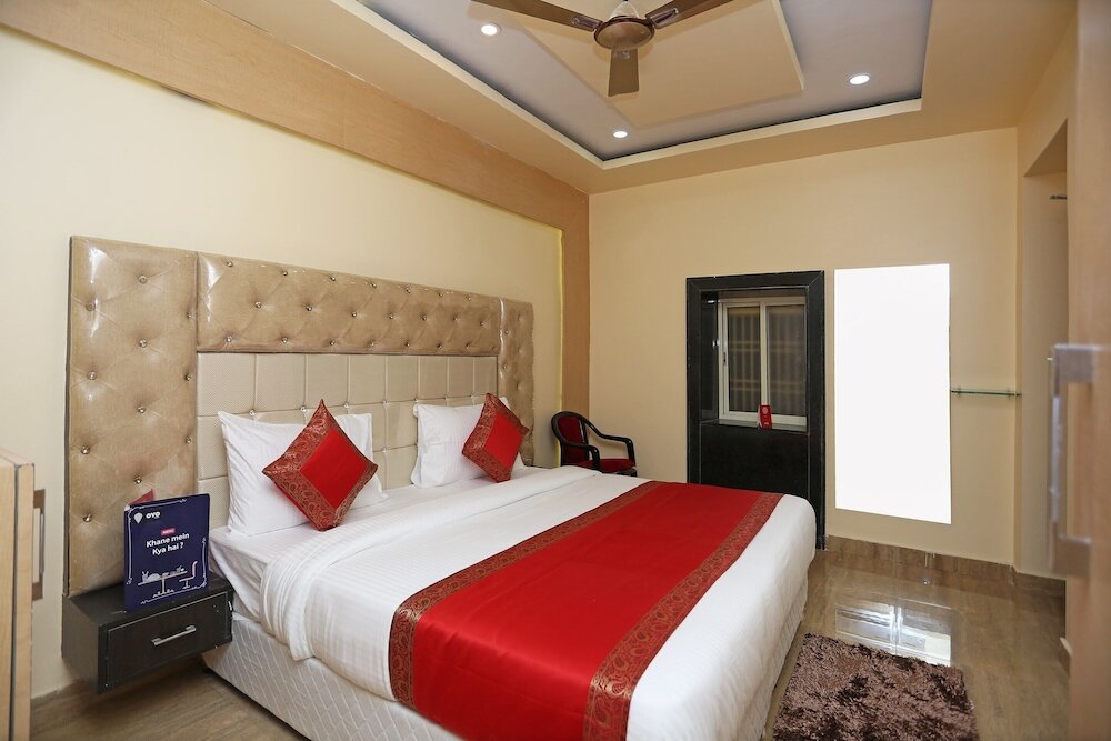 Фото Oyo 15530 Hotel G S Residency