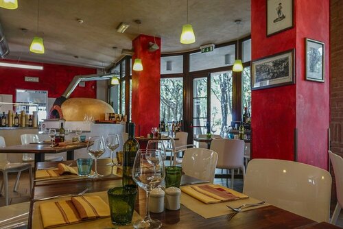 Внешний вид отеля Camping Boschetto Di Piemma в Сан-Джиминьяно, фото 3