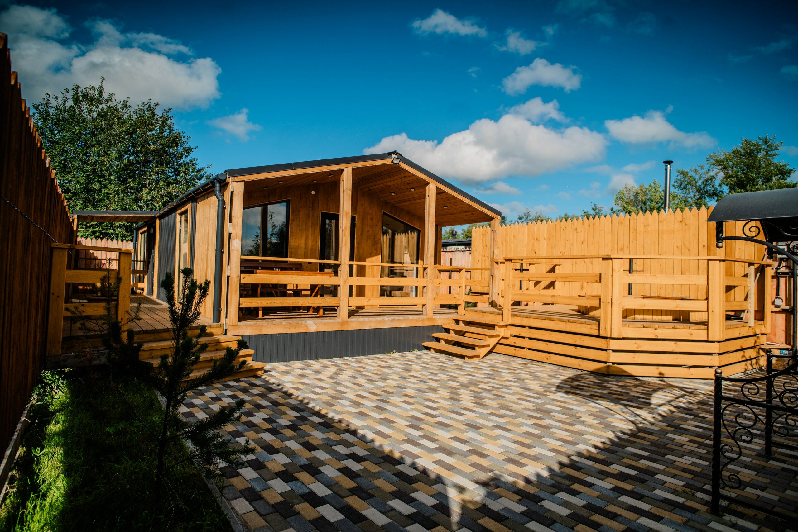 Фото У Пруда