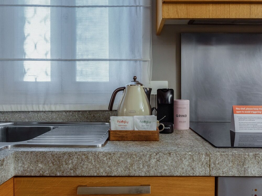 Фото The Telegraph Suites