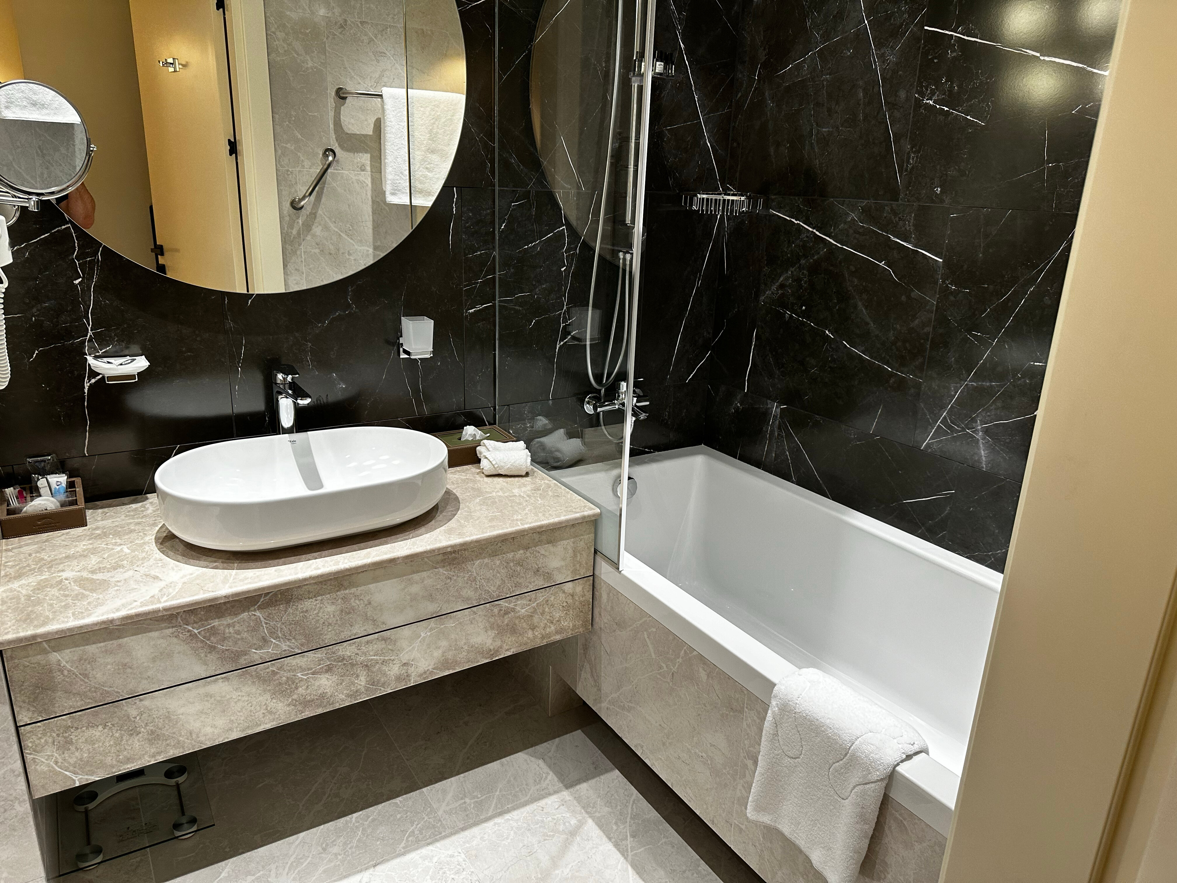 Фото Bentley Hotel Tashkent