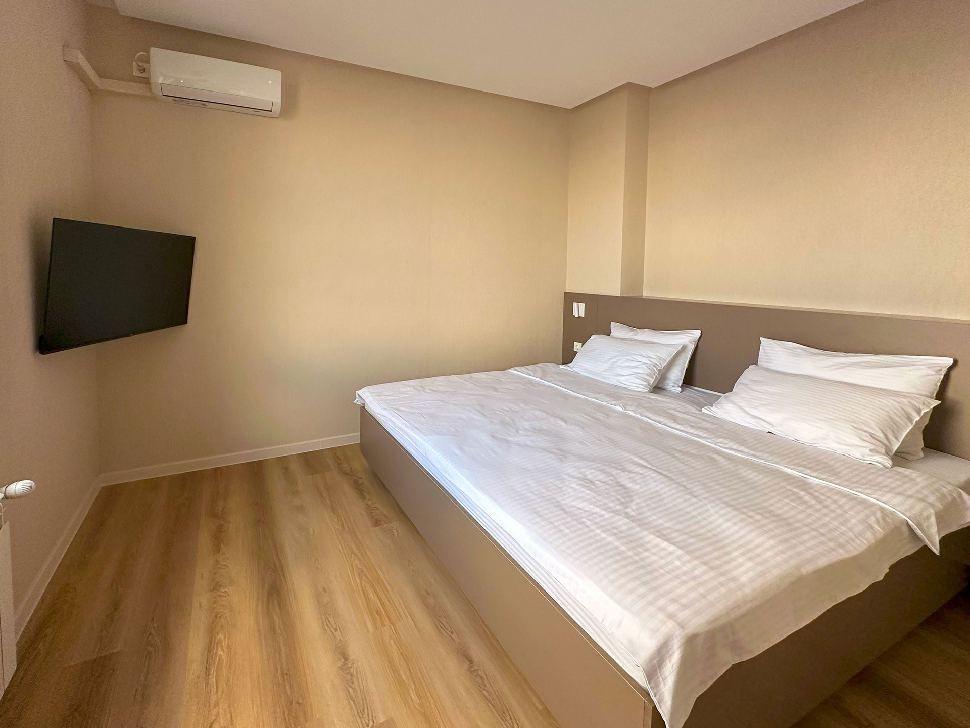 Фото Aston Hotel