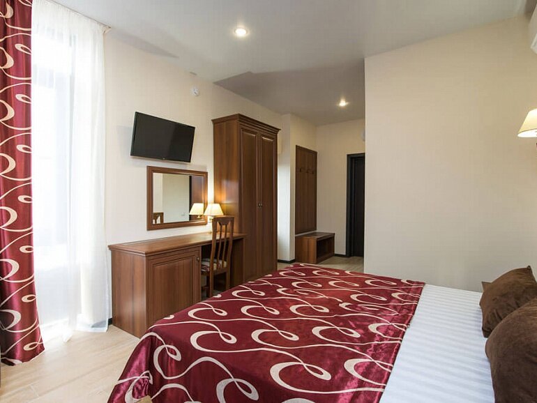 Фото Суворов