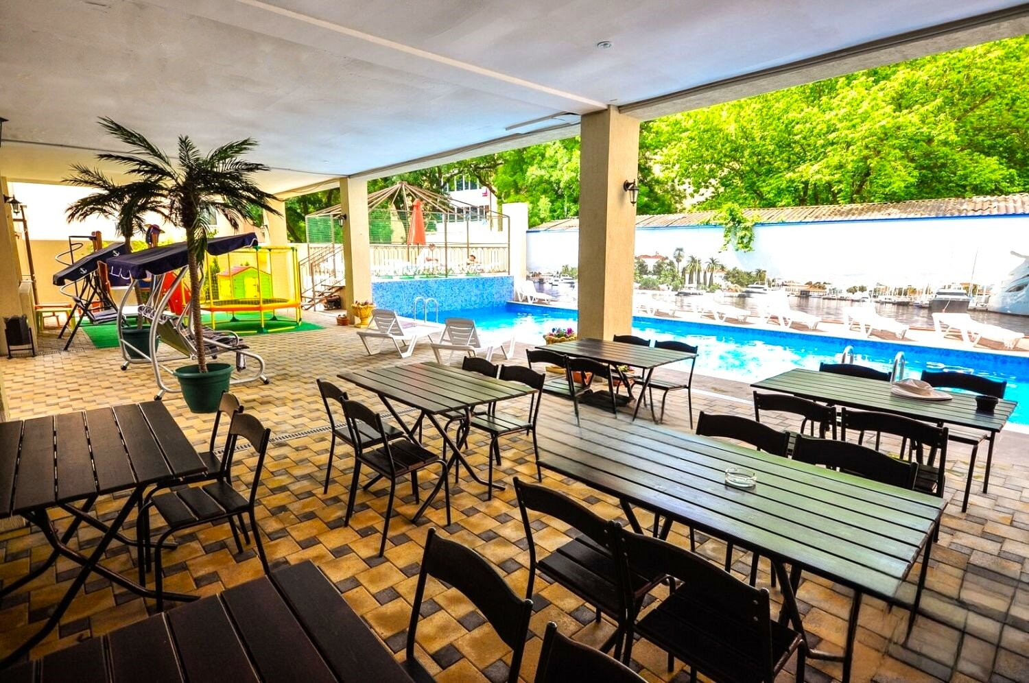 Фото Атриум