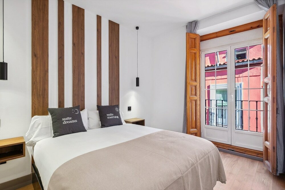 Фото Limehome Madrid Calle de Santa Ana