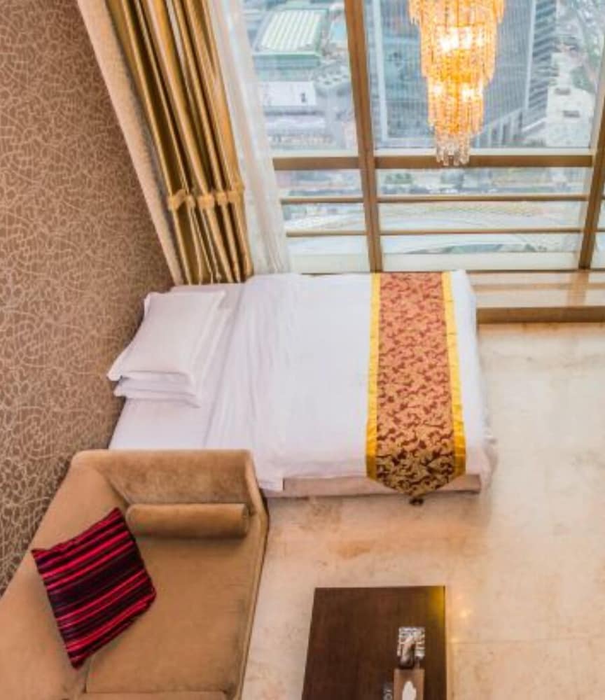 Фото Grandview Golden Palace Weifudun Apartment