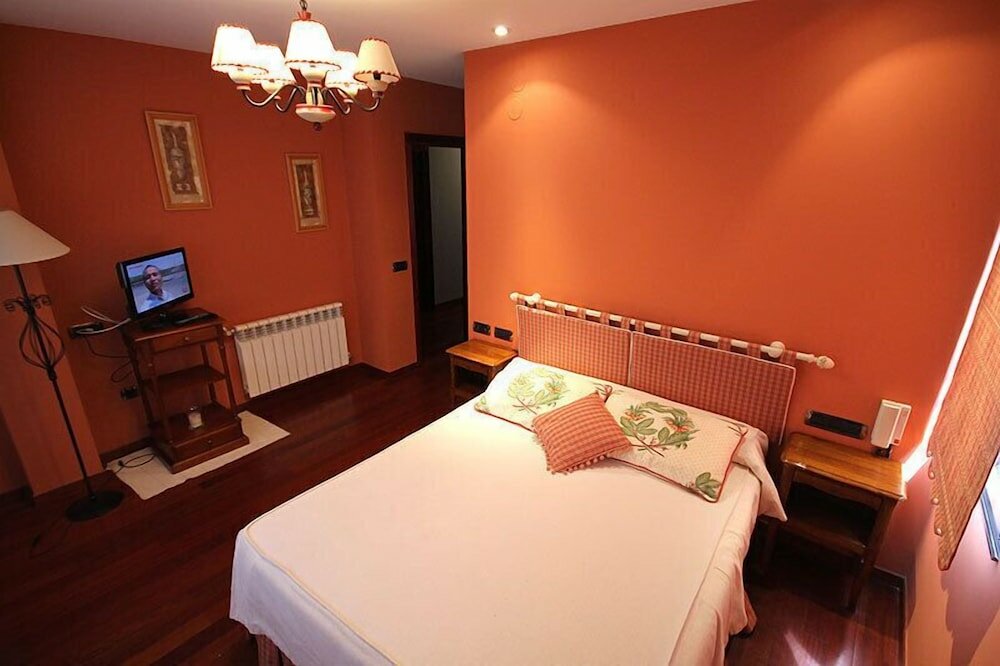 Фото Hotel Casa Suarna