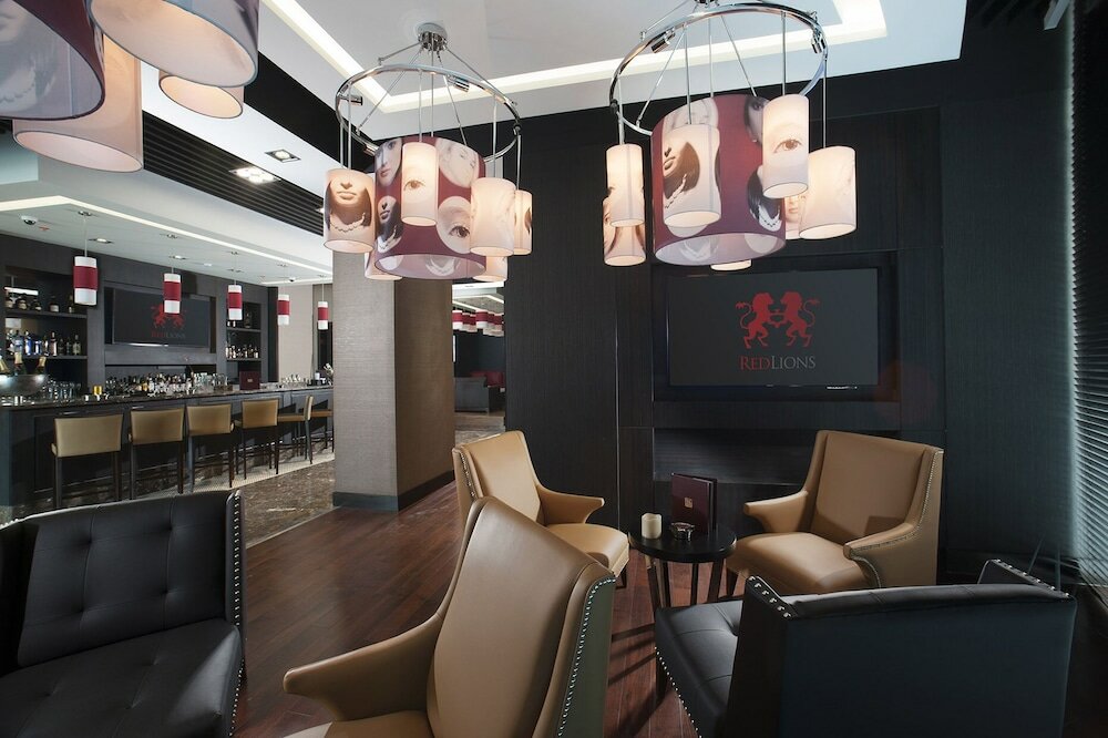 Фото Ramee Grand Hotel and Spa