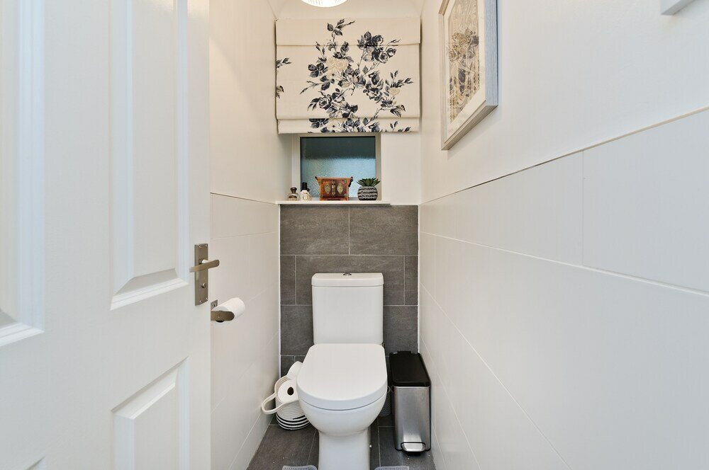 Фото Botanical Bliss Near Kew Gardens by Underthedoormat