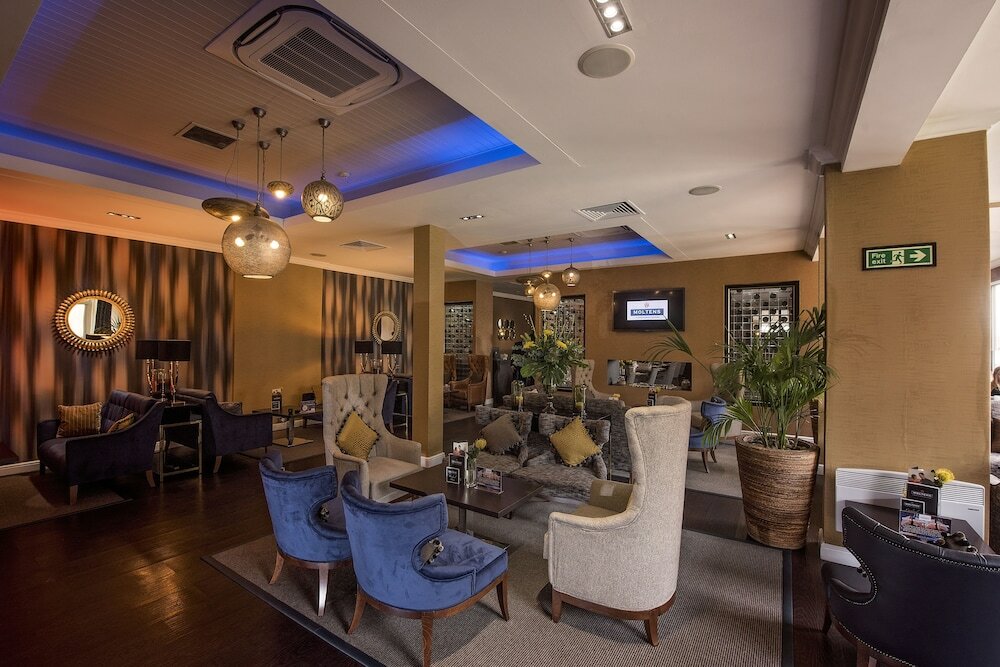 Фото Mercure Milton Keynes