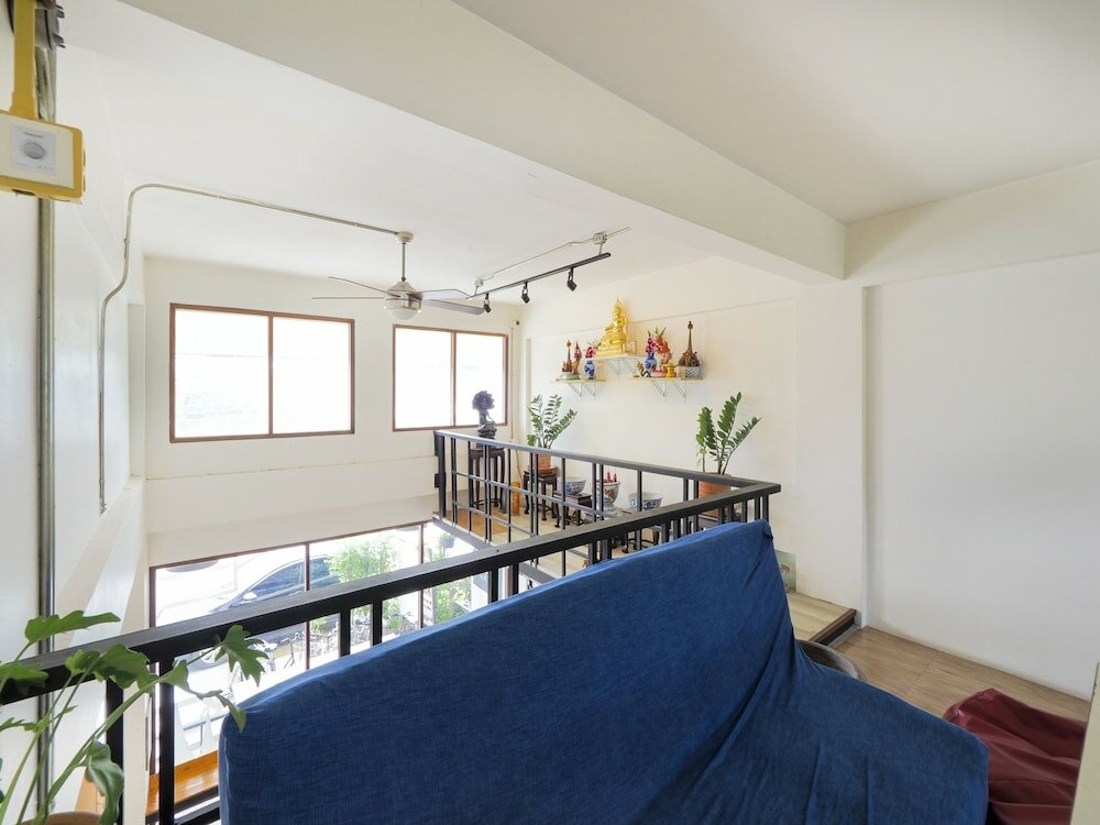 Фото Oyo 692 Nakara Ayutthaya - Hostel