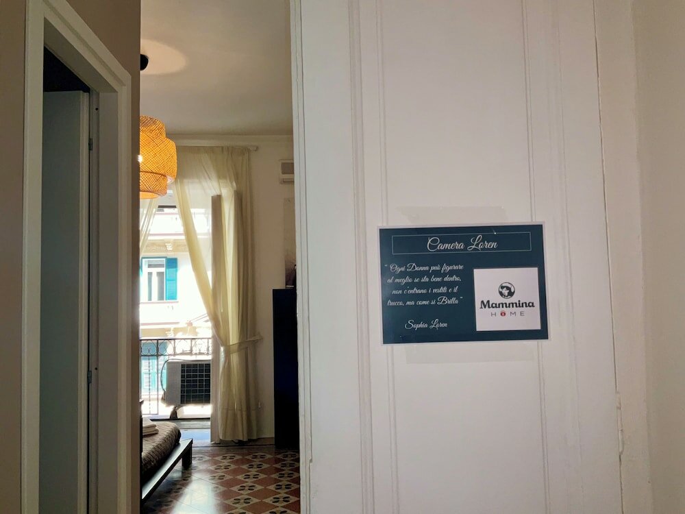 Фото Mammina Home Napoli - Santa Lucia