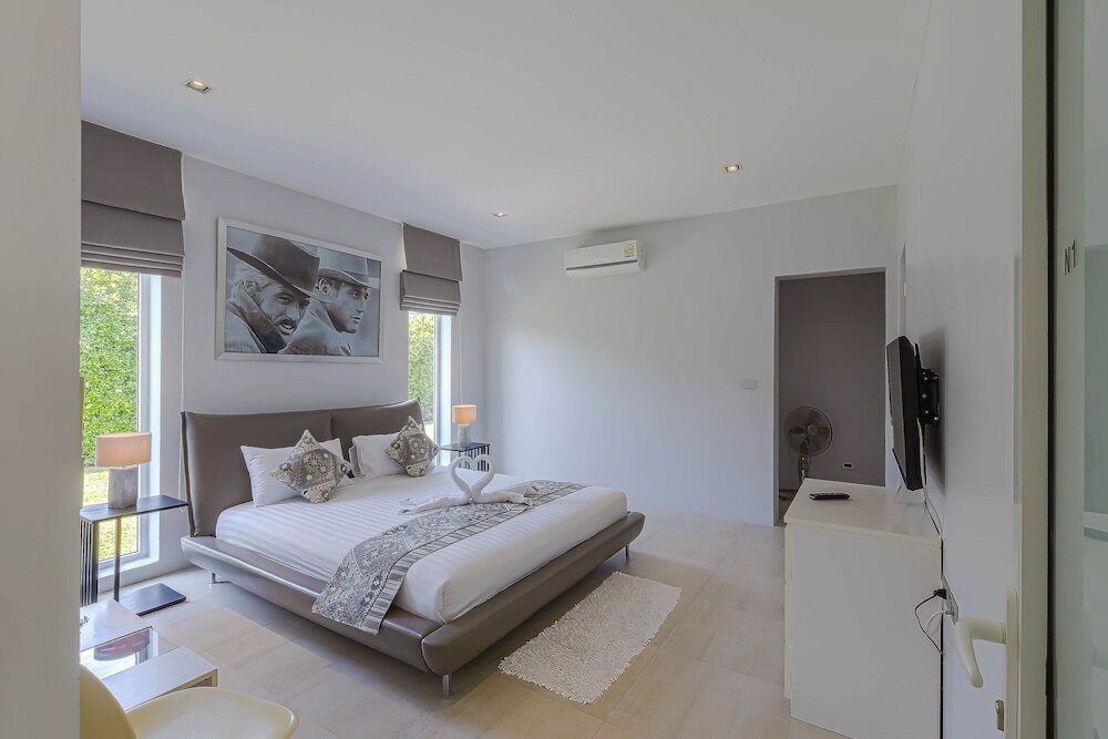 Фото Luxury Modern 4 Br Pool Villa - Ph111