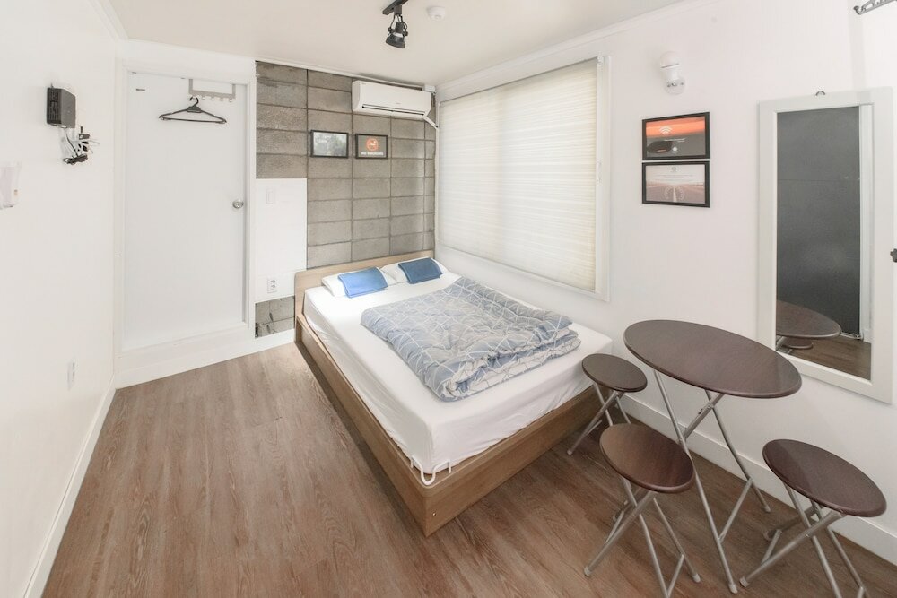 Фото Itaewon Yellow Guesthouse