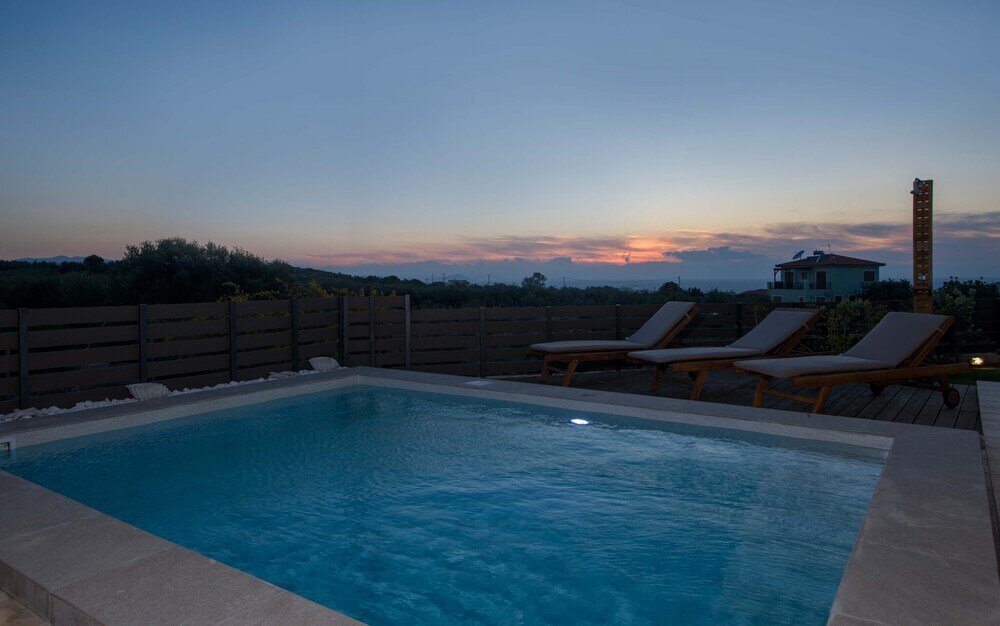 Фото EcoHome Villa