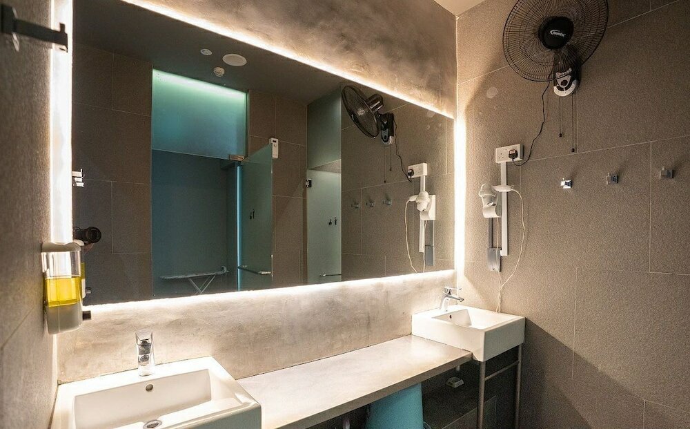 Фото Coller Boutique Hostel