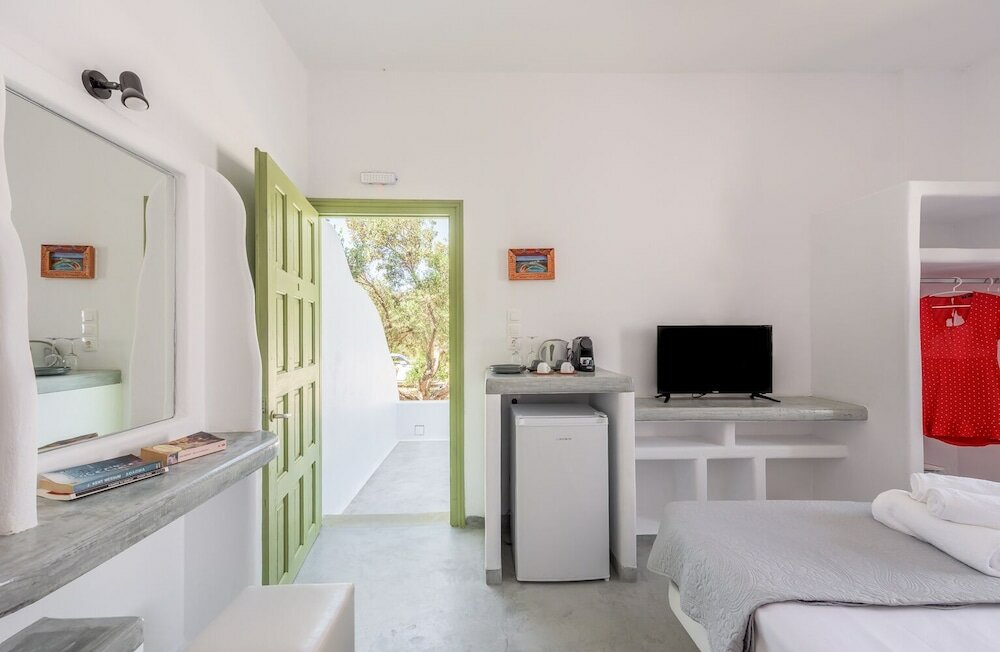 Фото Pente Elies Milos