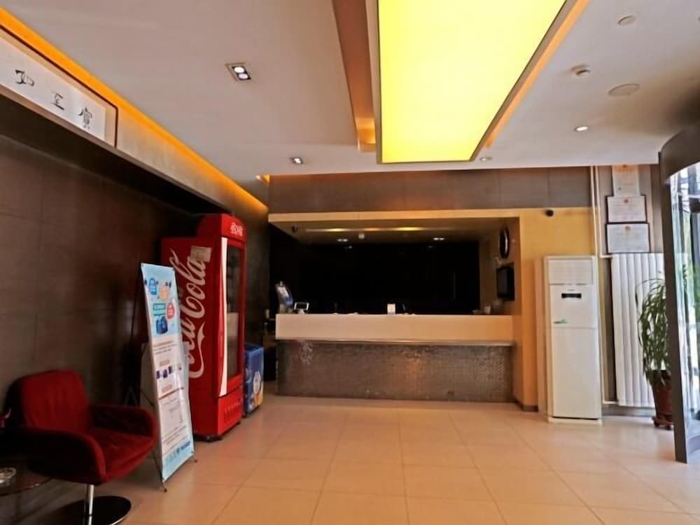 Фото Jinjiang Inn Baoding Development Zone