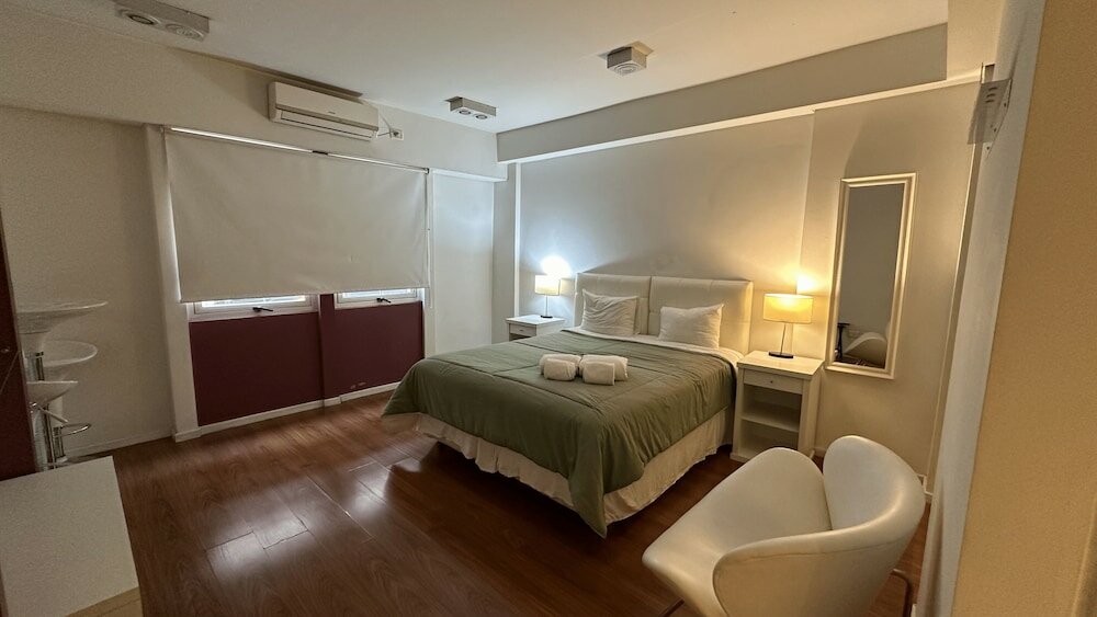 Фото Bens Downtown Apartments