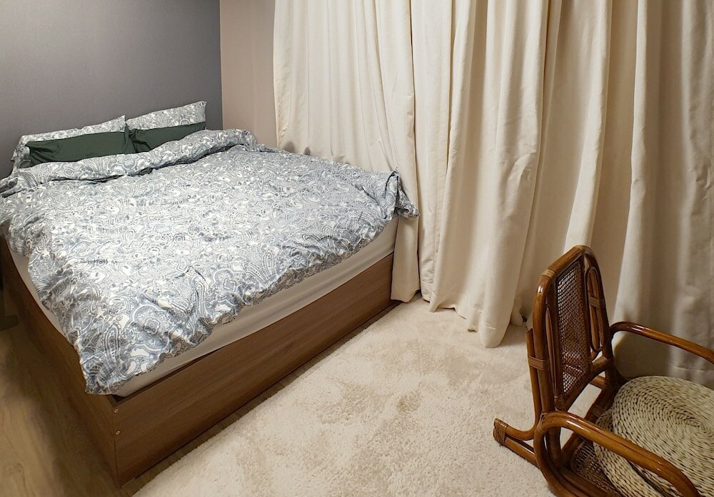 Фото U Guesthouse 2 in Yeonnam Caters to Women - Hostel